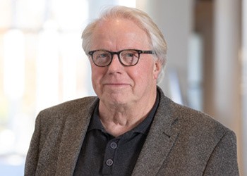 Dr. Klaus Pfizenmayer Dr. Klaus Pfizenmayer